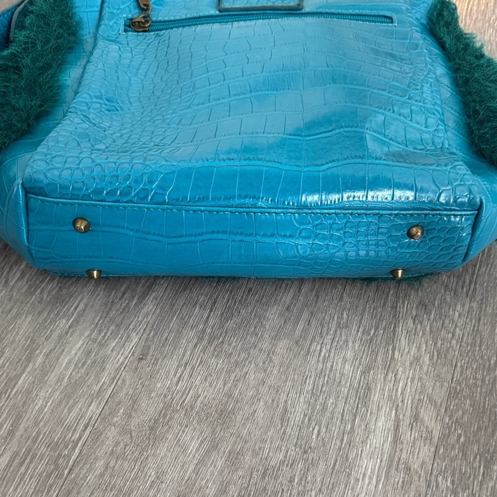 Teal Faux-Fur Shoulder Bag with Croc Texture - Picture 8 of 13